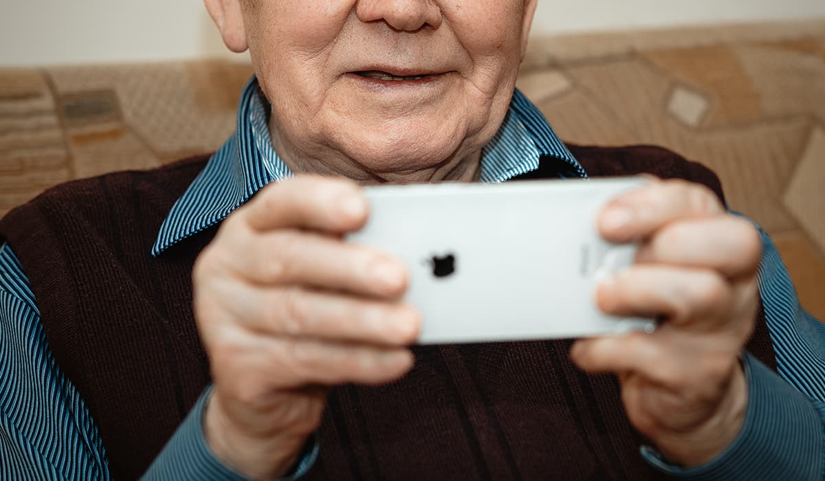 Tech It Up! How technology can help elders cope with old age